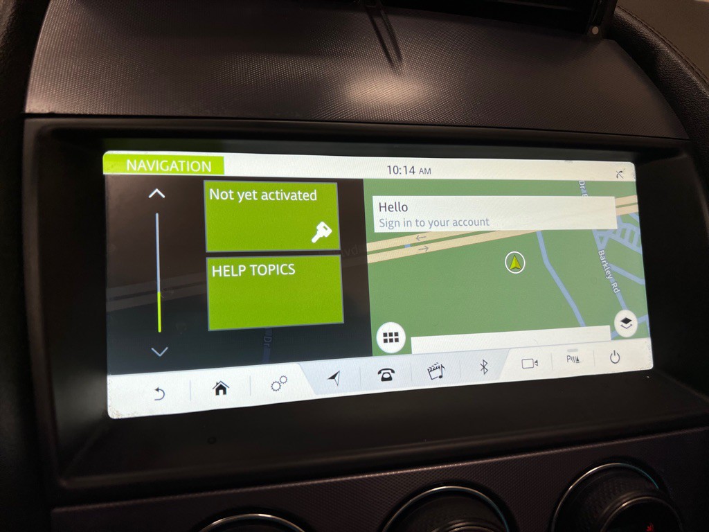 2019 Jaguar F-TYPE Image 32