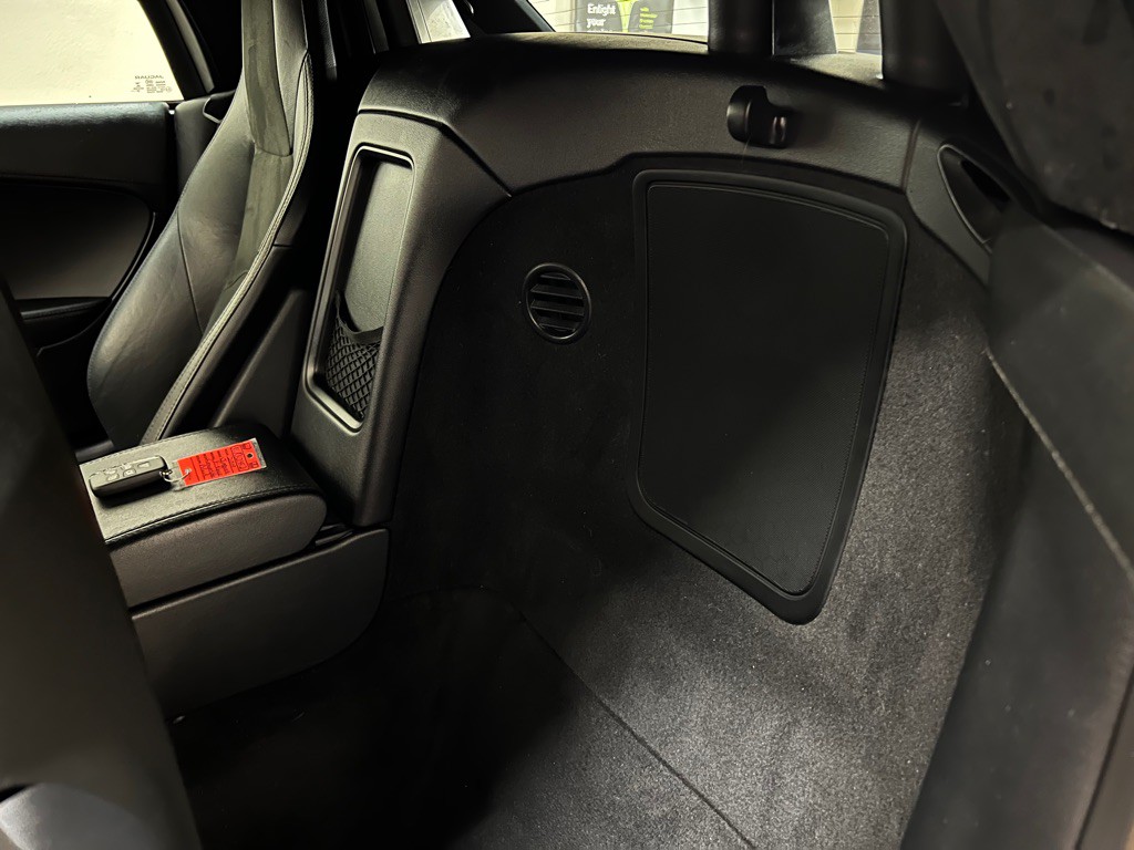 2019 Jaguar F-TYPE Image 39