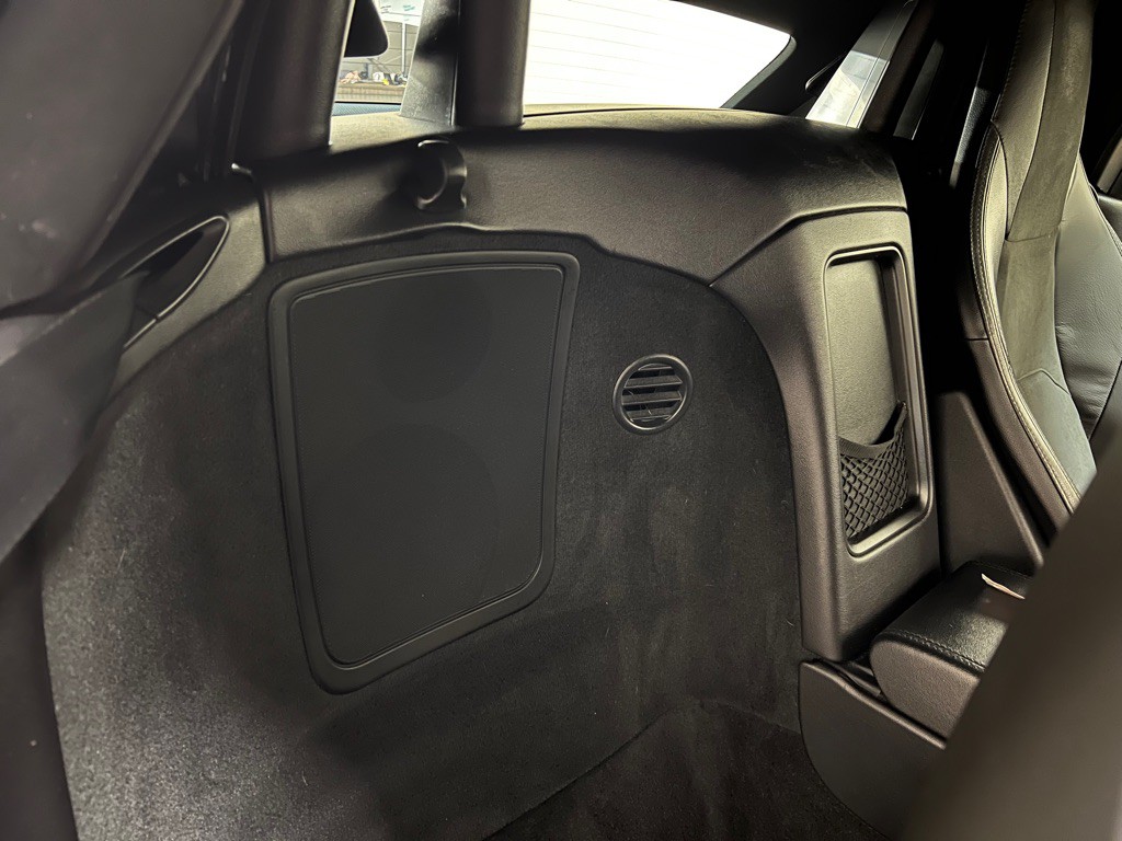 2019 Jaguar F-TYPE Image 40