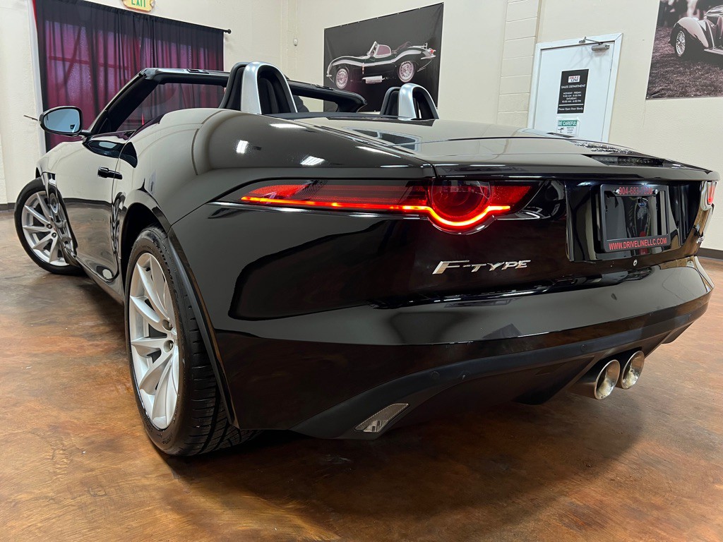 2019 Jaguar F-TYPE Image 45