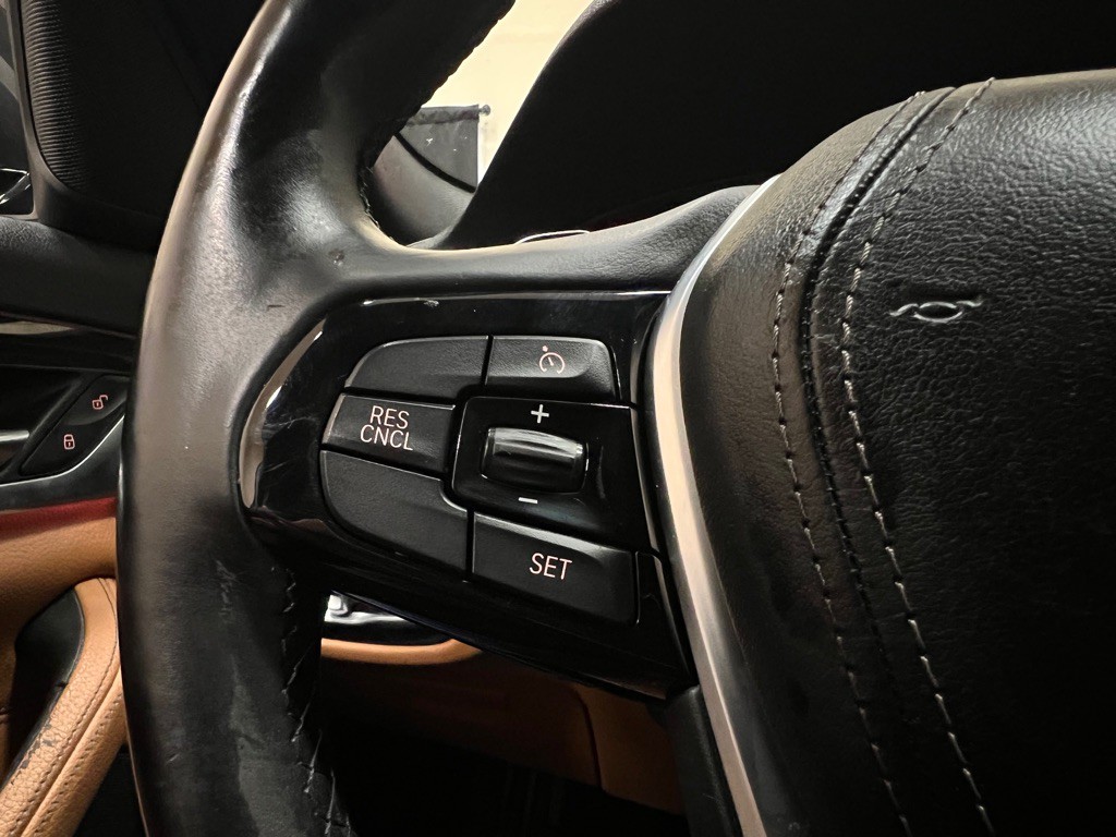 2019 BMW 5 Series Image 17