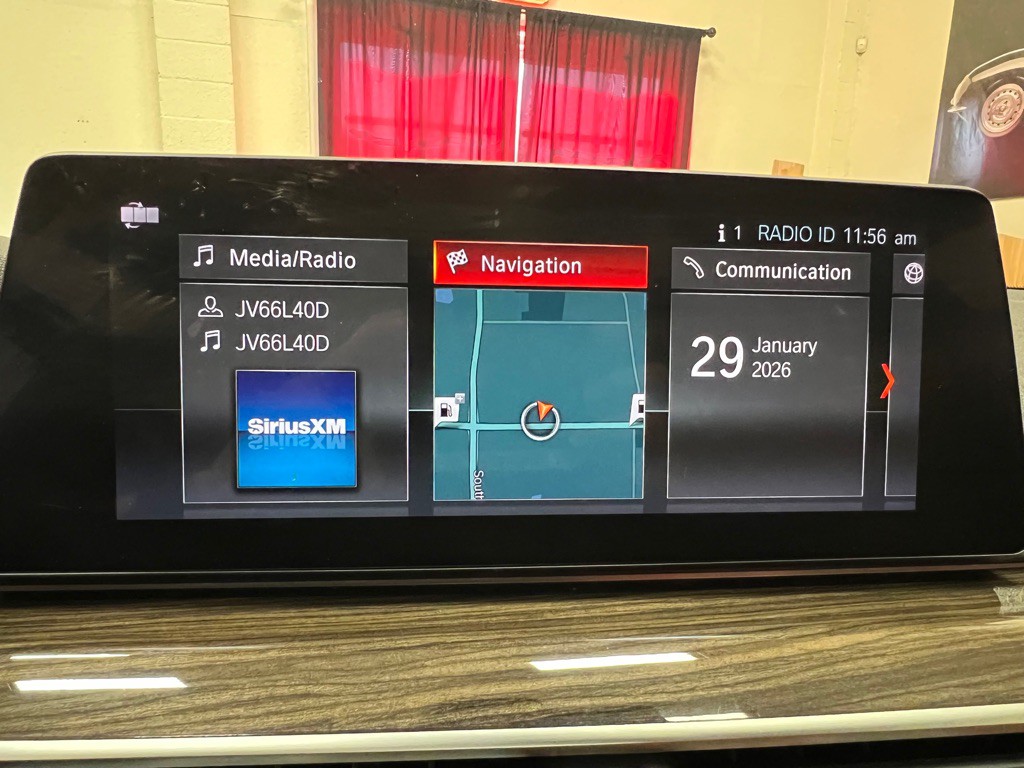 2019 BMW 5 Series Image 25