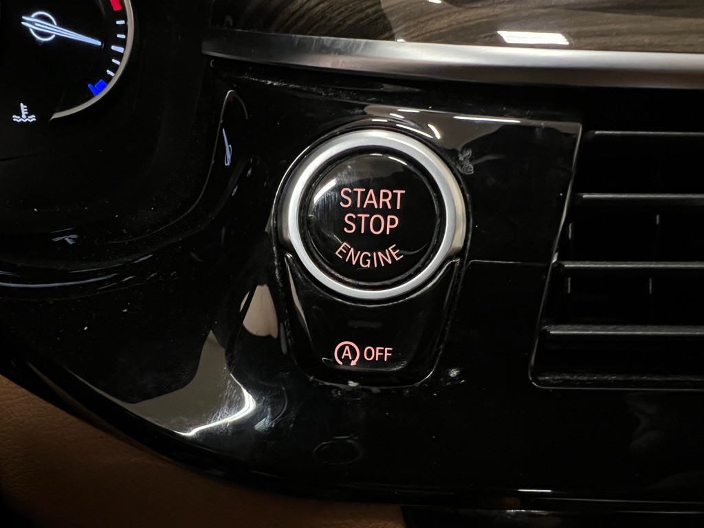 2019 BMW 5 Series Image 28