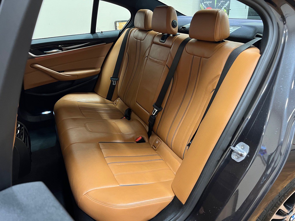 2019 BMW 5 Series Image 34