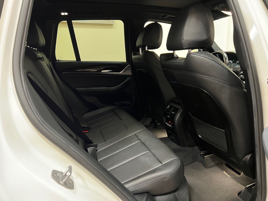 2019 BMW X3 Image 32