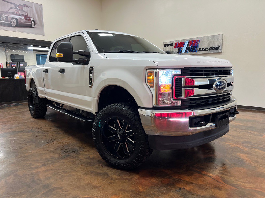 2019 Ford F-250 Image 1