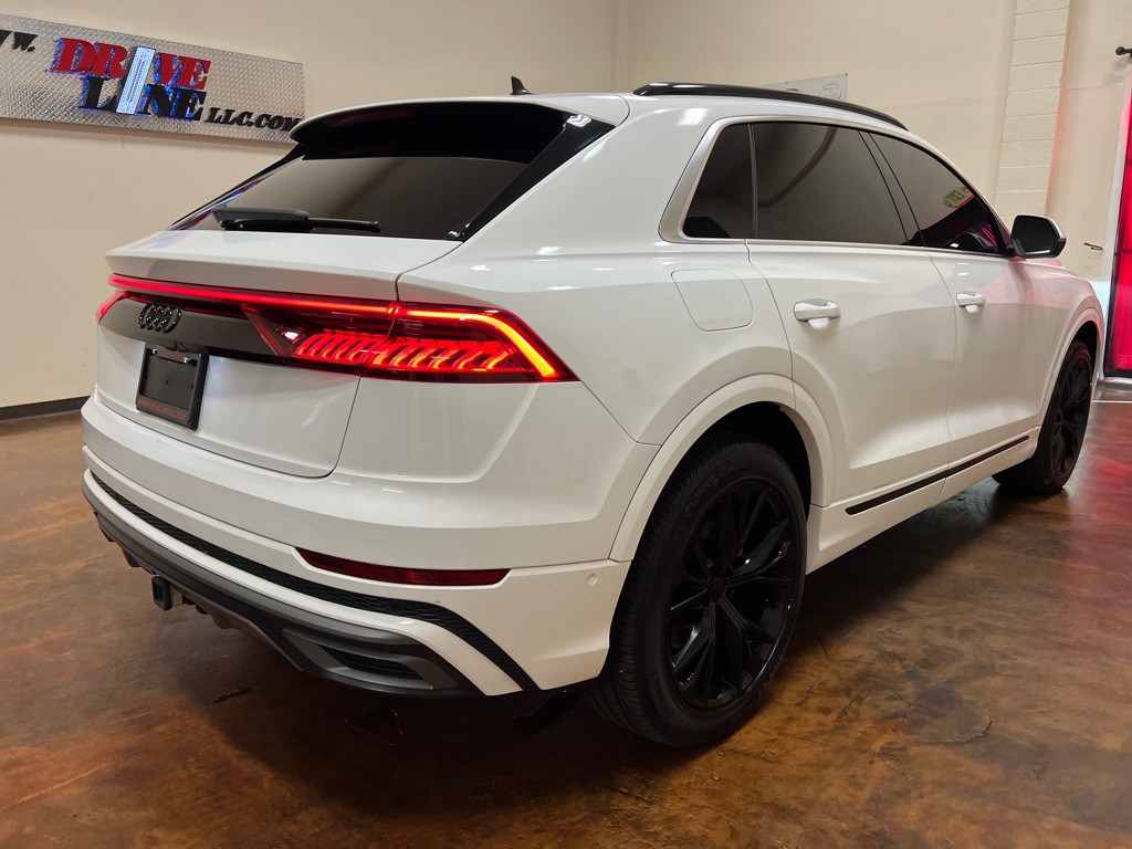 2021 Audi Q8 Image 9