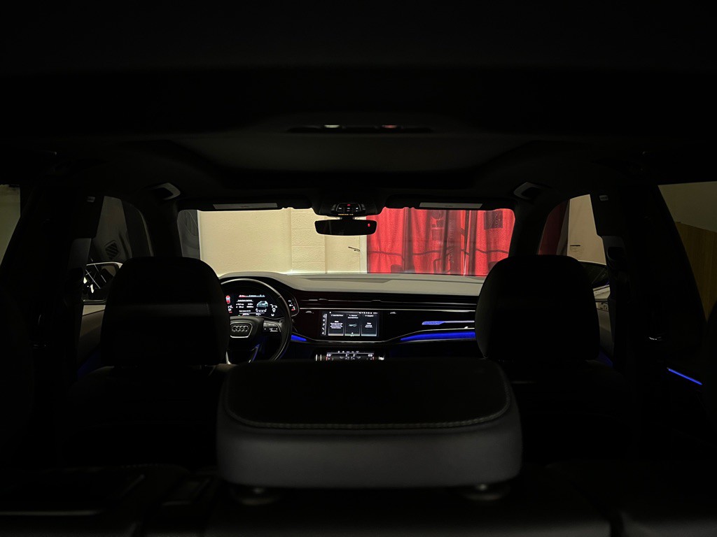 2021 Audi Q8 Image 16