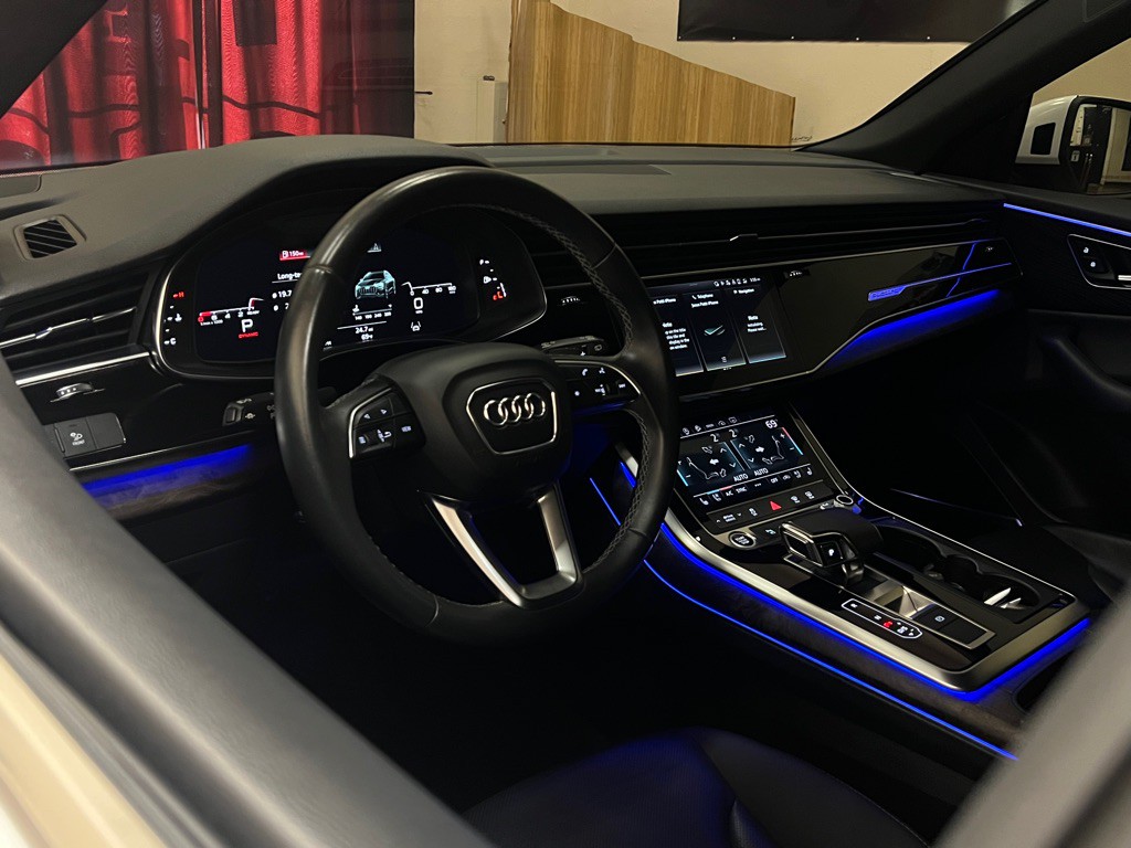 2021 Audi Q8 Image 18