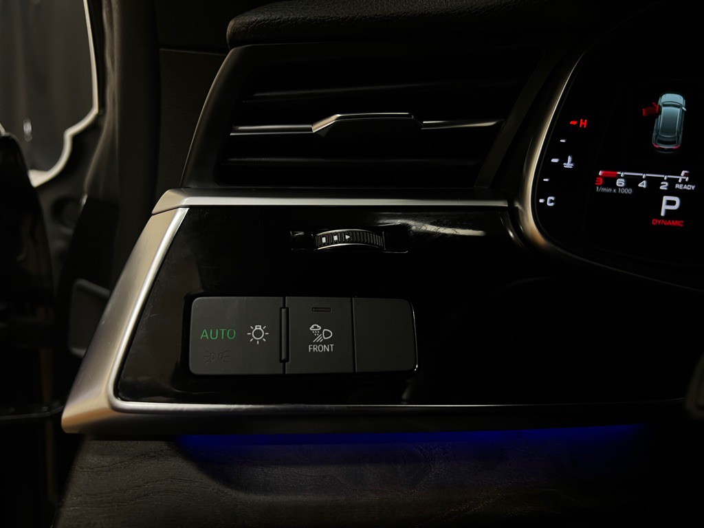 2021 Audi Q8 Image 23