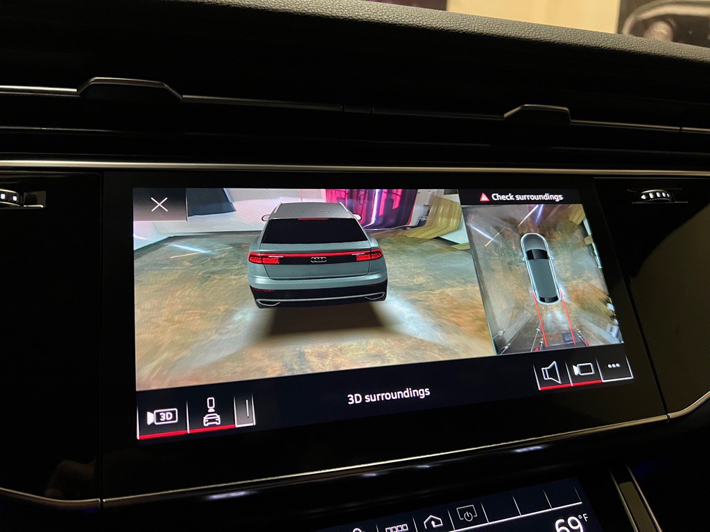 2021 Audi Q8 Image 30