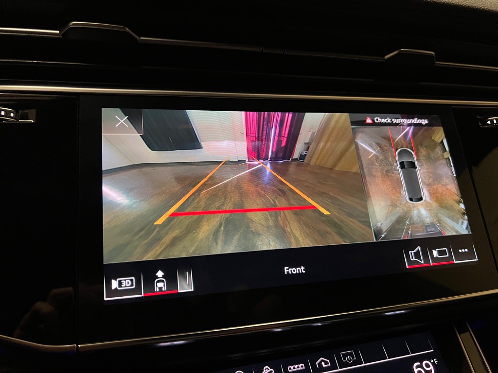 2021 Audi Q8 Image 31