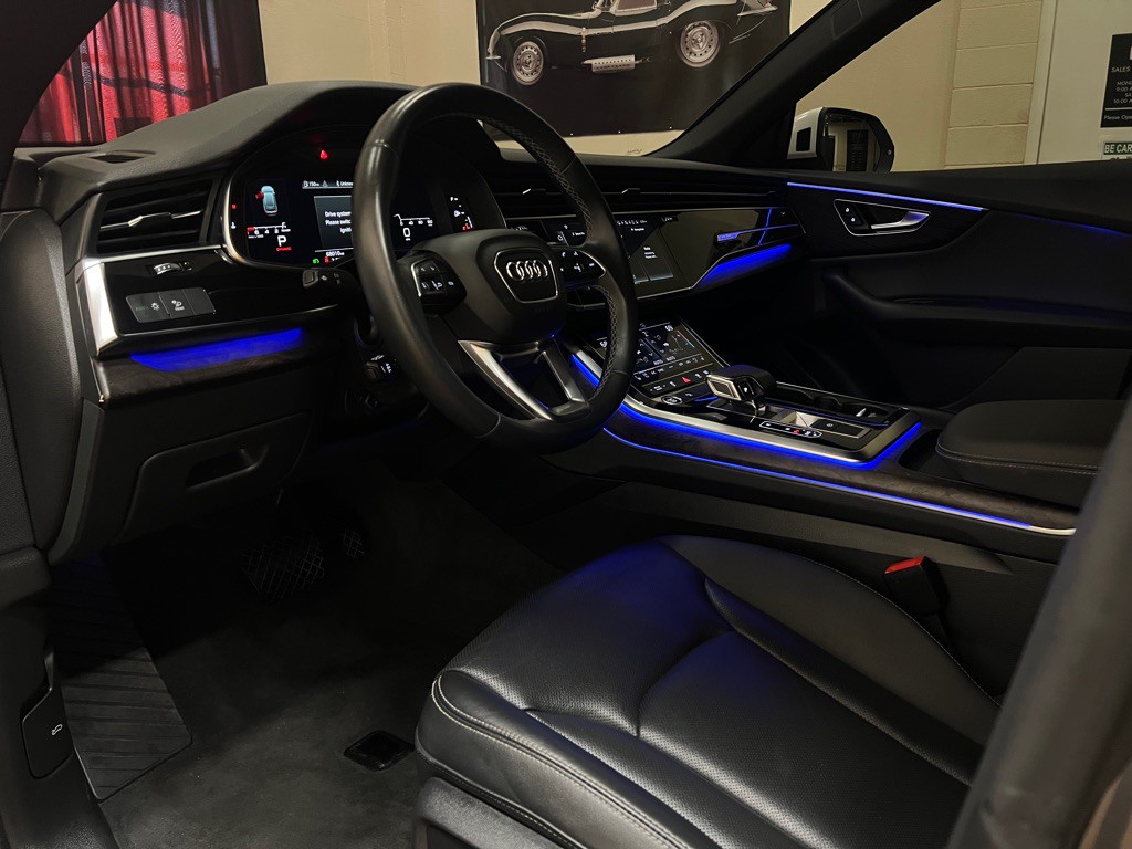 2021 Audi Q8 Image 35