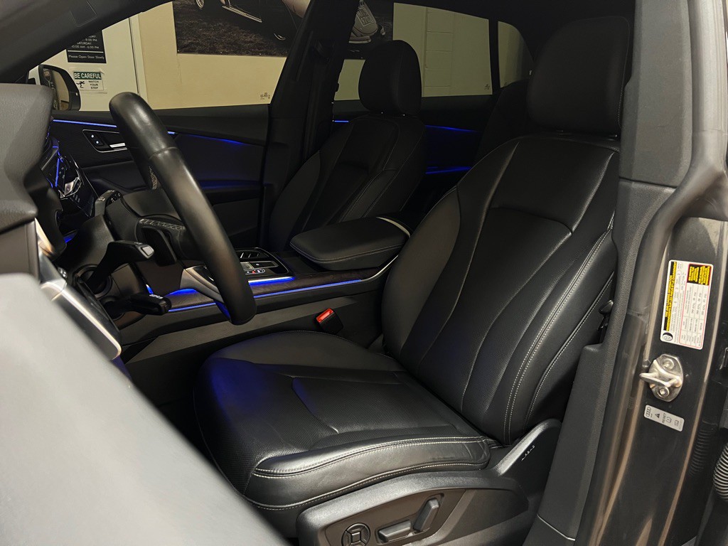2021 Audi Q8 Image 36