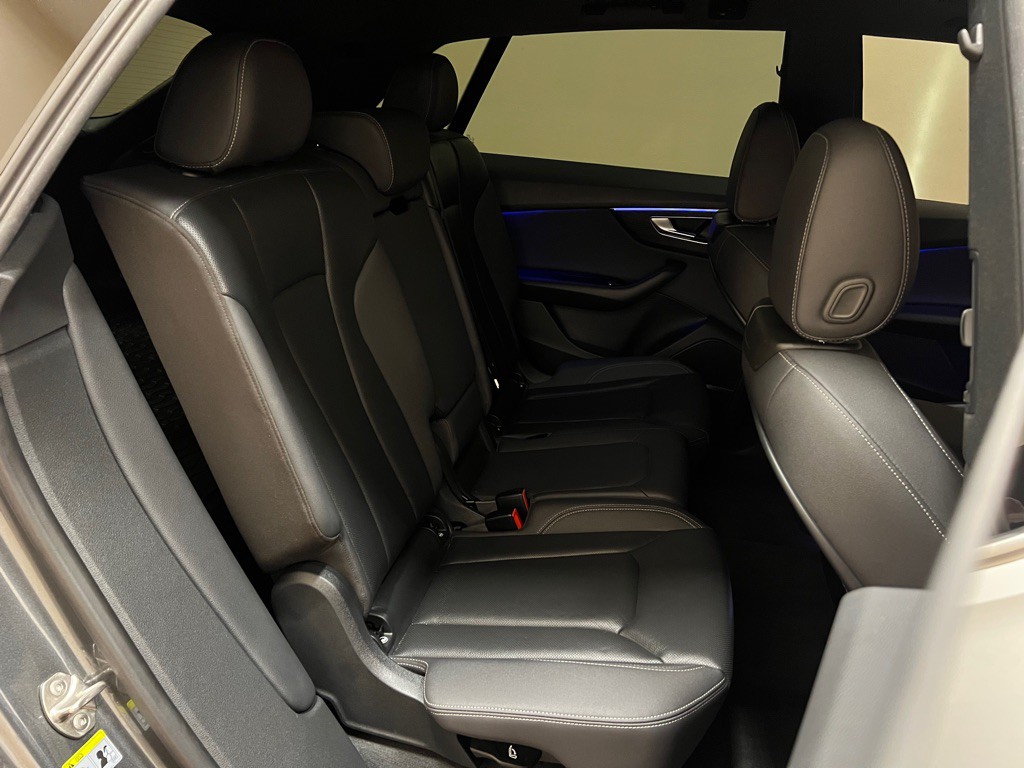 2021 Audi Q8 Image 41