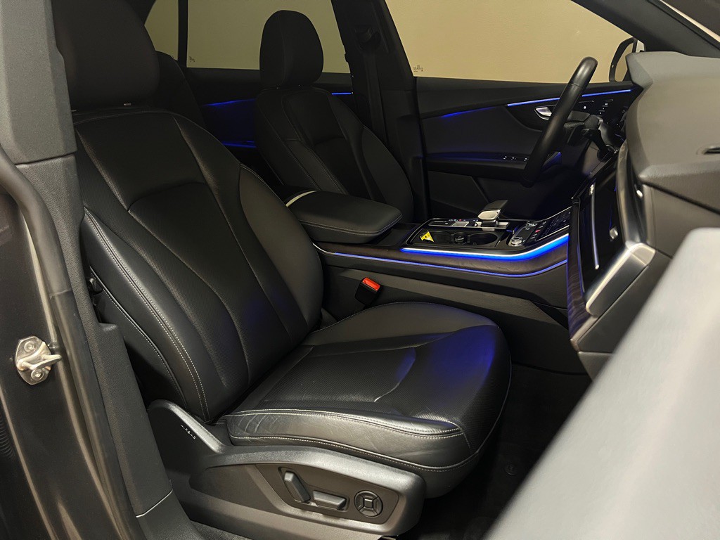 2021 Audi Q8 Image 43