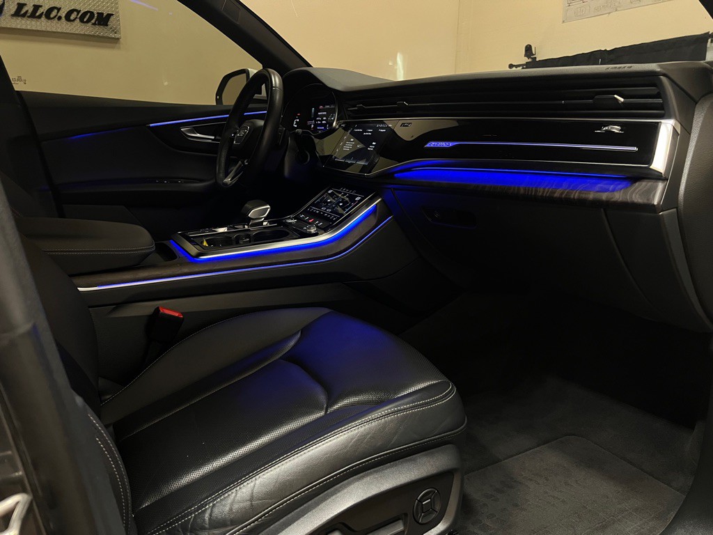 2021 Audi Q8 Image 44