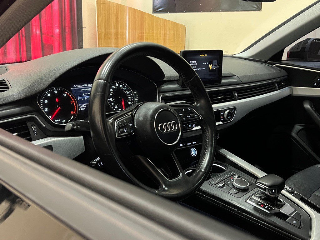 2018 Audi A4 Image 15