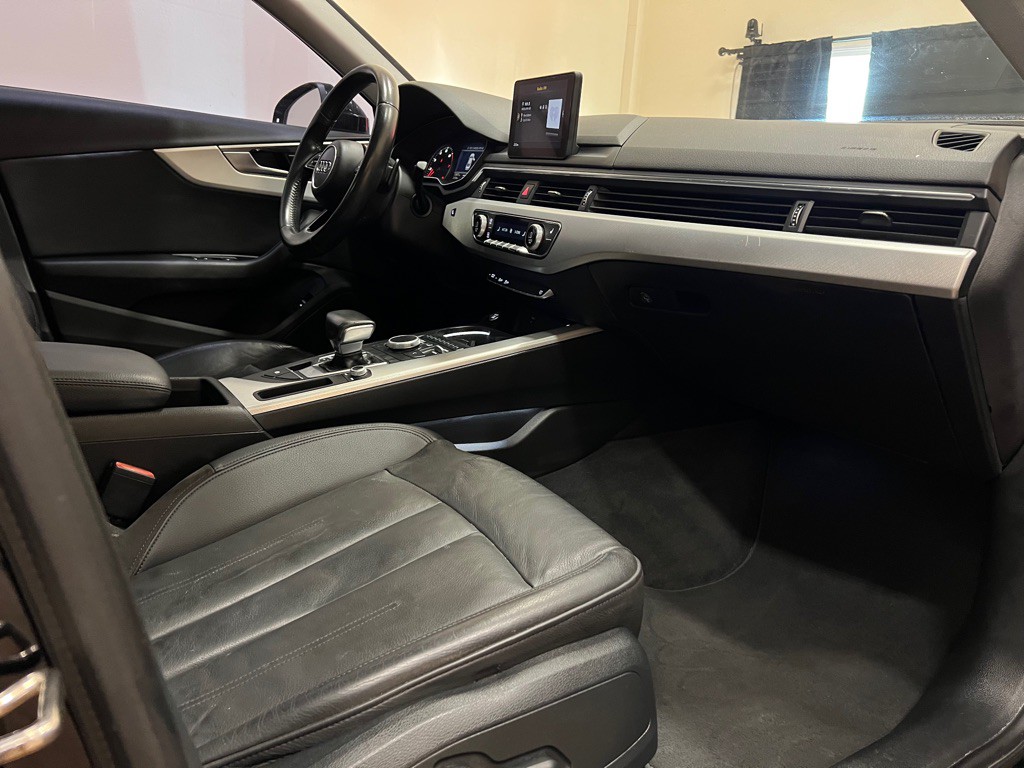 2018 Audi A4 Image 33