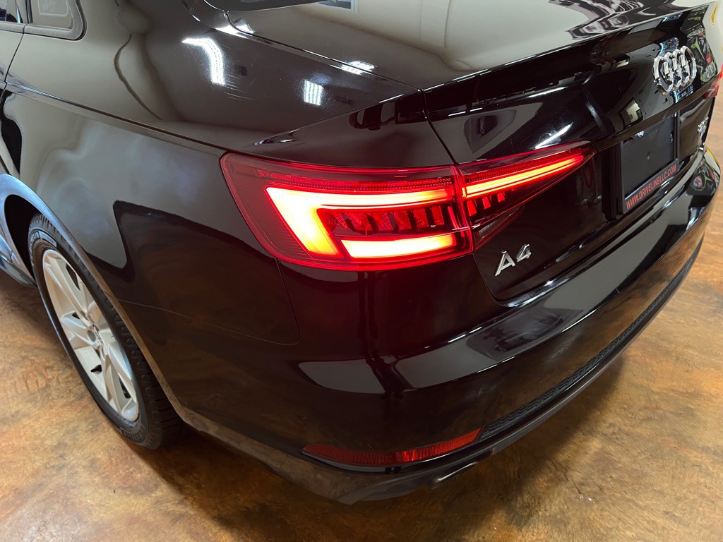 2018 Audi A4 Image 40