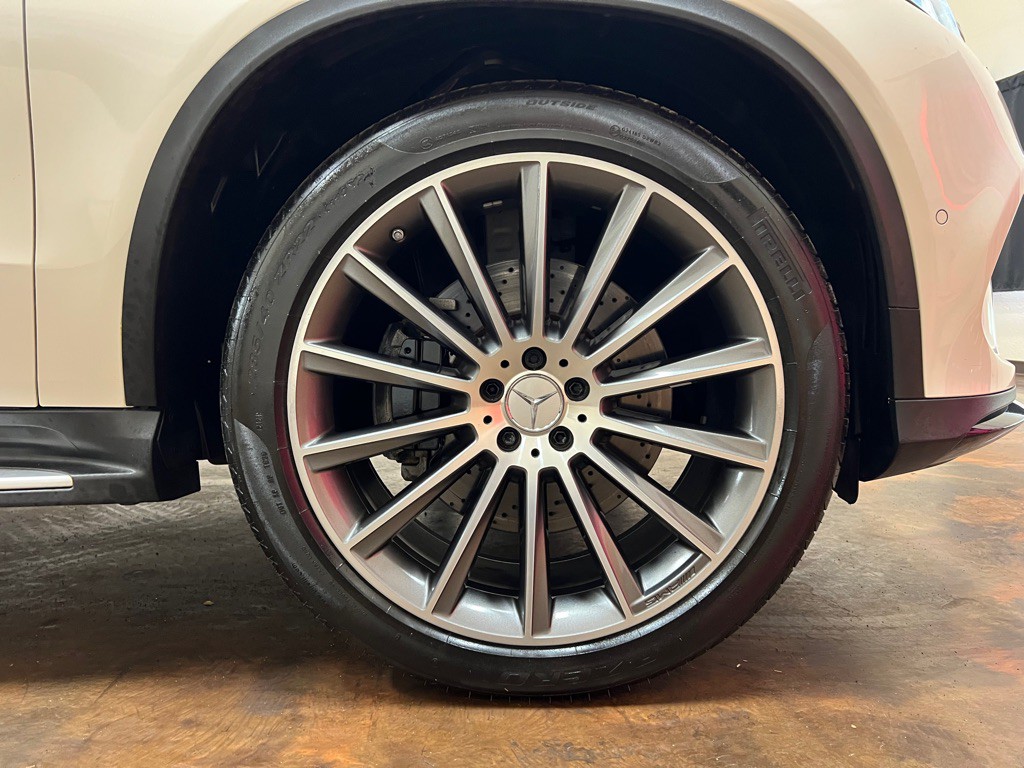 2019 Mercedes-Benz GLE-Class Image 12