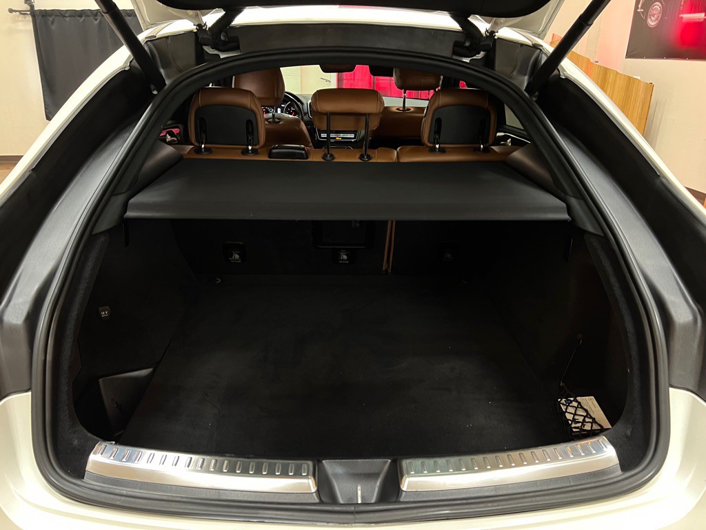 2019 Mercedes-Benz GLE-Class Image 16