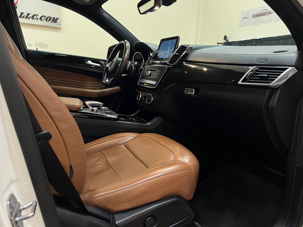 2019 Mercedes-Benz GLE-Class Image 38