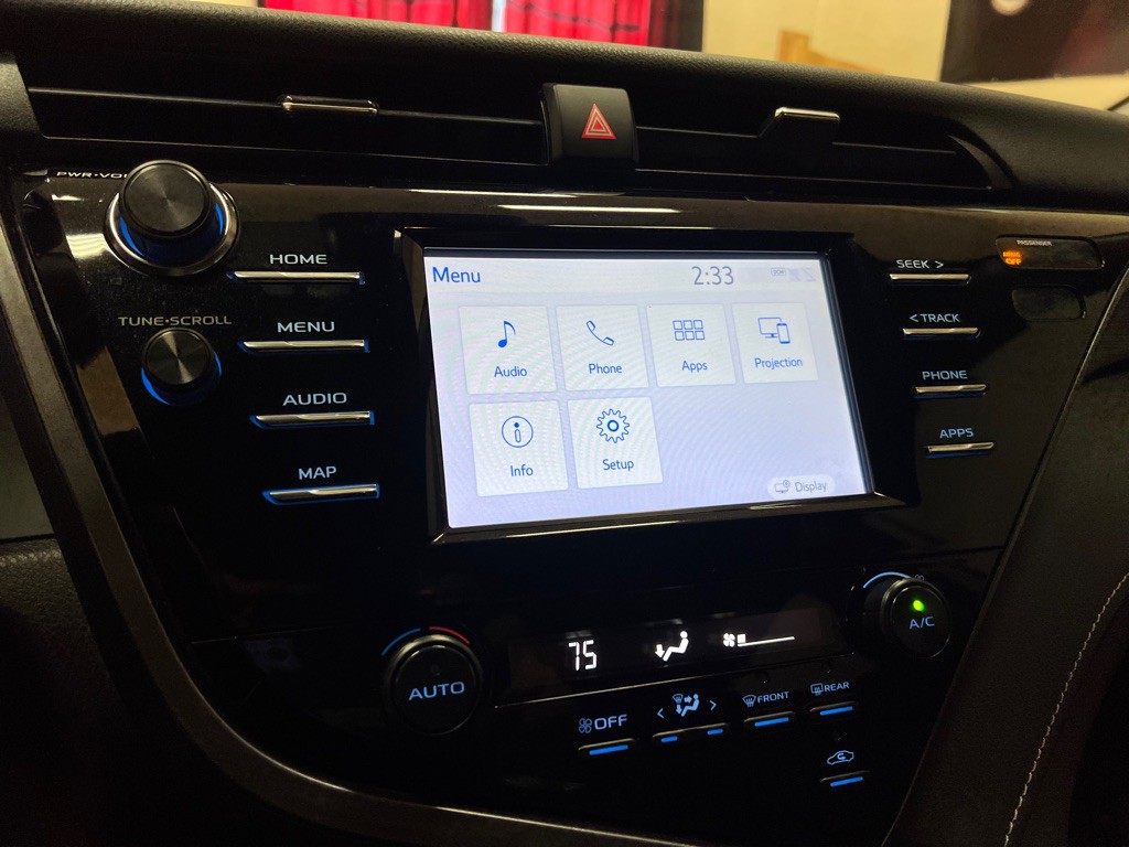 2019 Toyota Camry Image 24