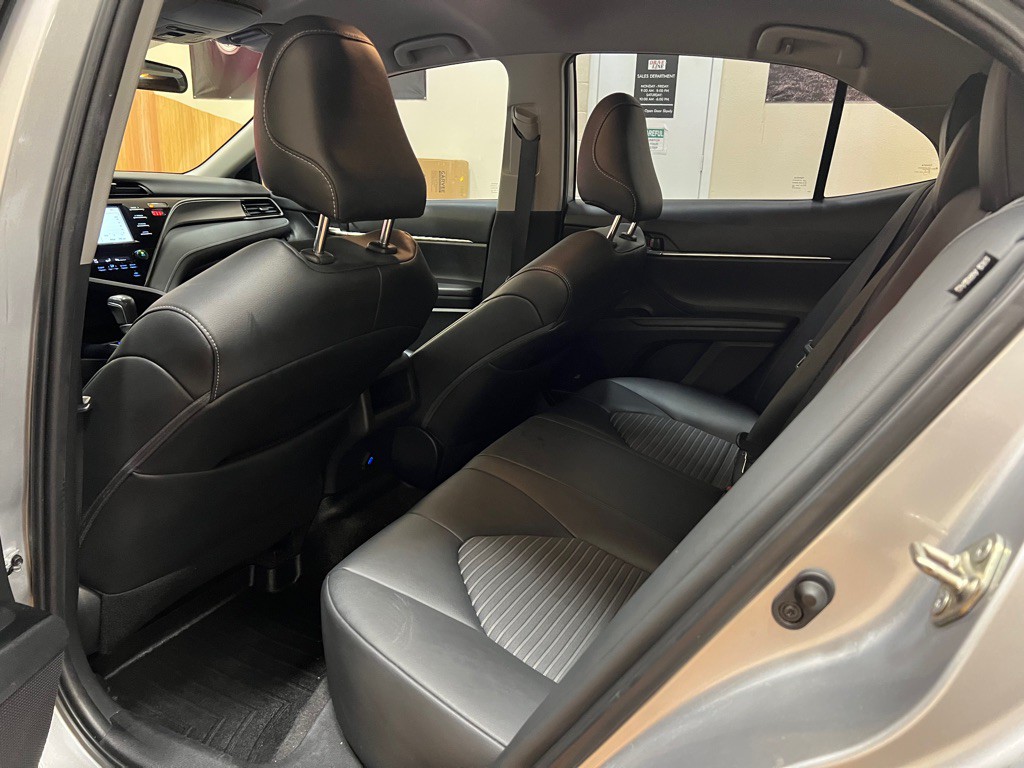 2019 Toyota Camry Image 28