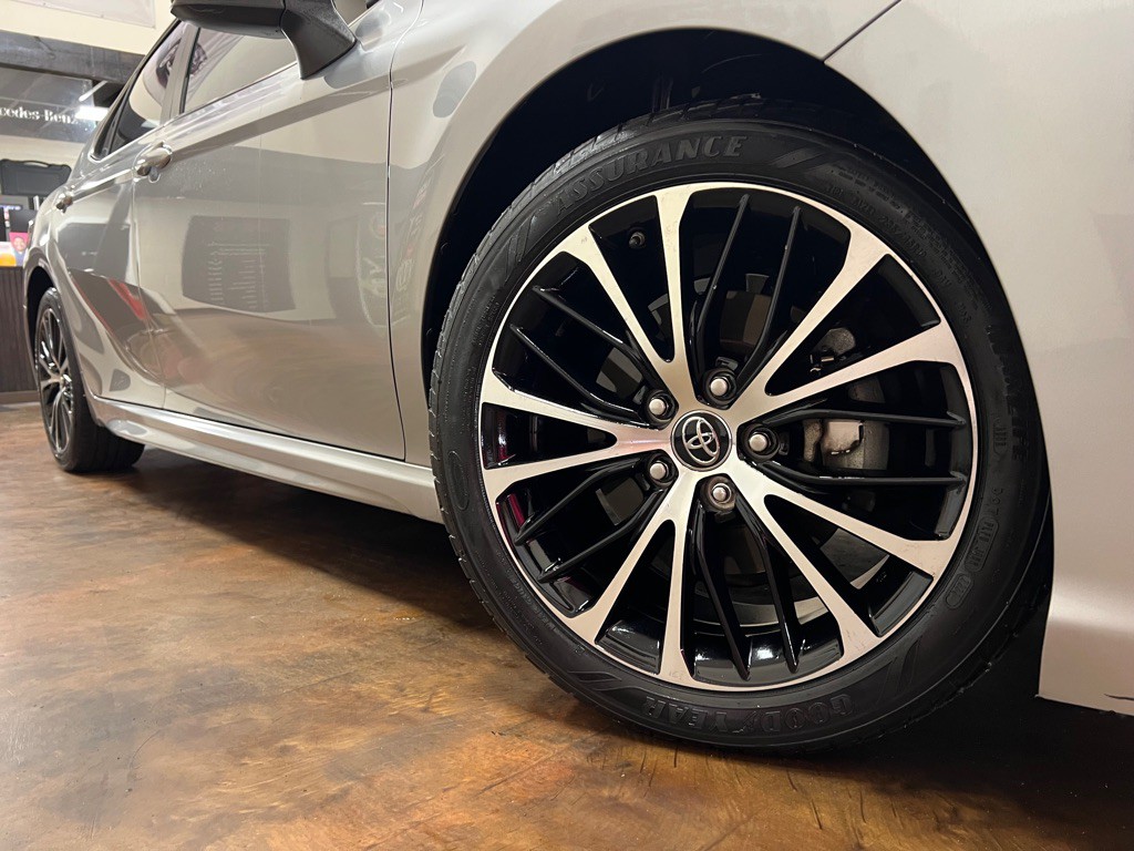 2019 Toyota Camry Image 36