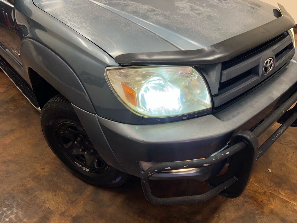 2003 Toyota 4Runner Image 27