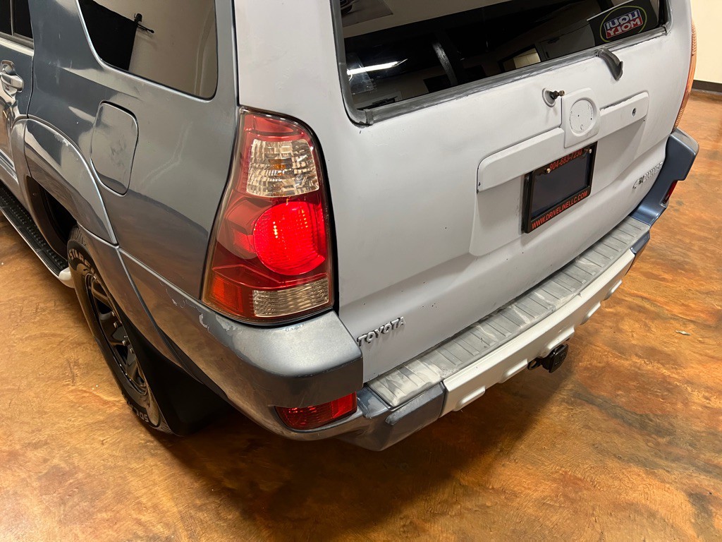 2003 Toyota 4Runner Image 28