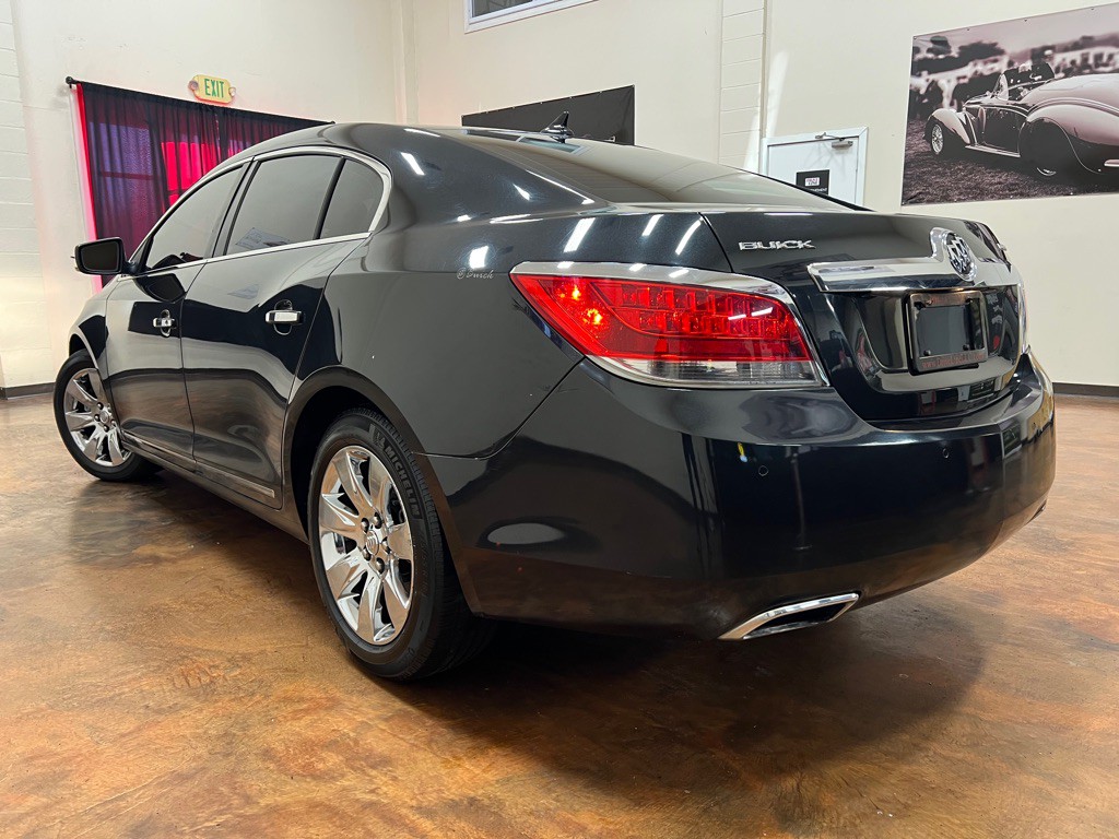 2012 Buick Lacrosse Image 2