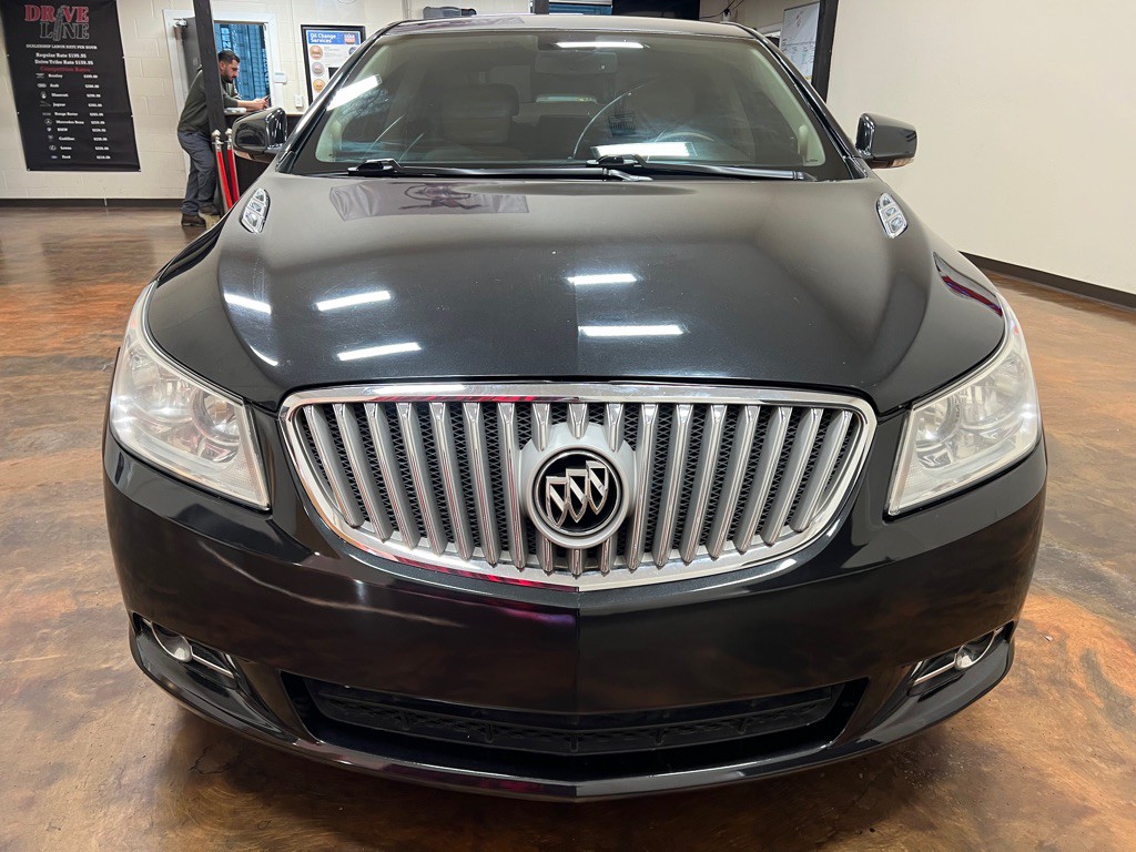 2012 Buick Lacrosse Image 4