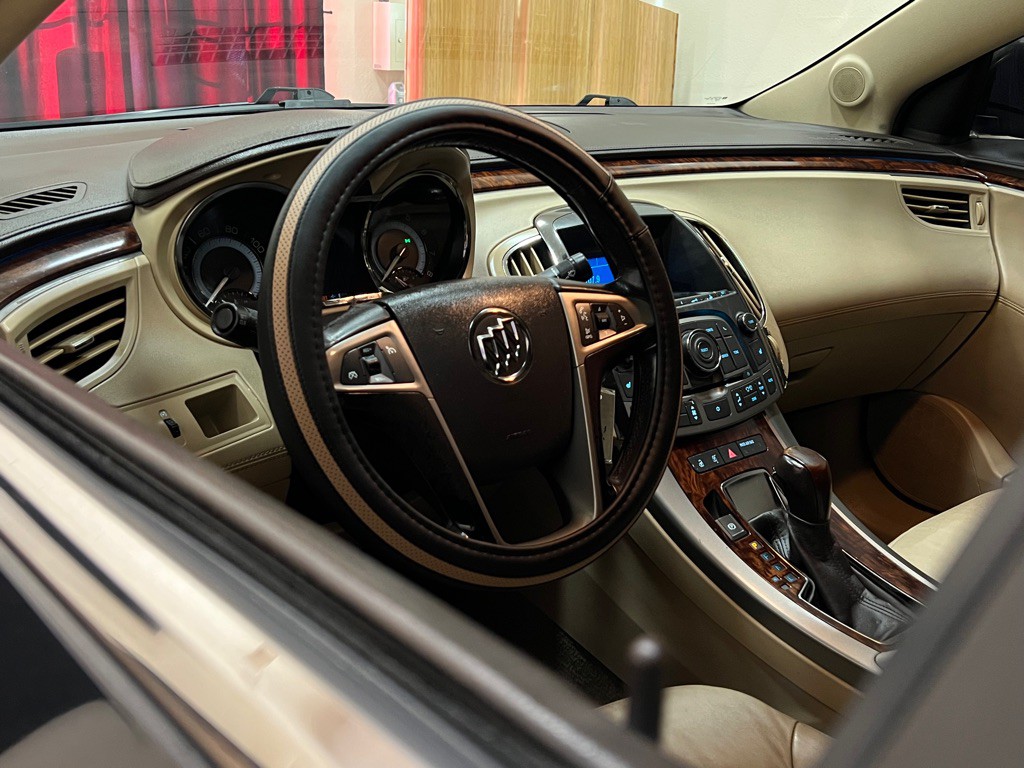 2012 Buick Lacrosse Image 14