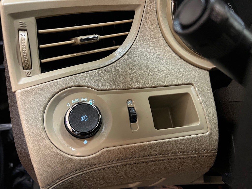 2012 Buick Lacrosse Image 18