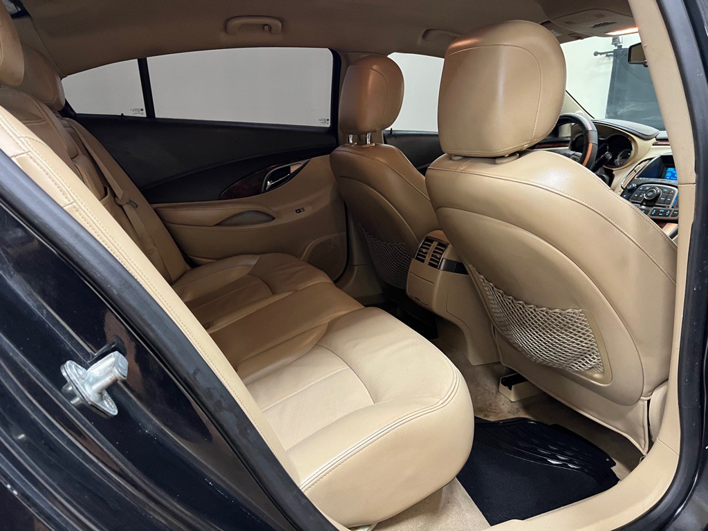 2012 Buick Lacrosse Image 28
