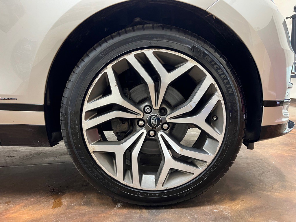 2020 Land Rover Range Rover Image 11