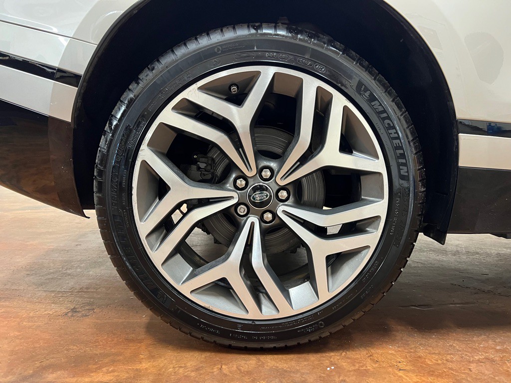 2020 Land Rover Range Rover Image 12