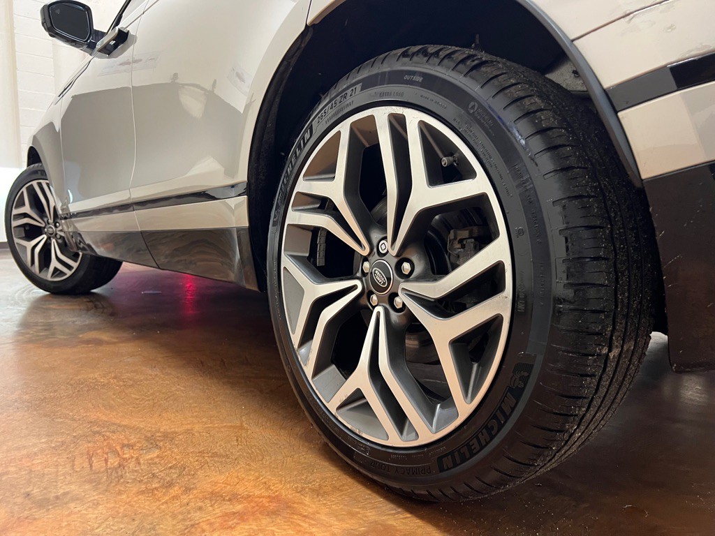 2020 Land Rover Range Rover Image 43