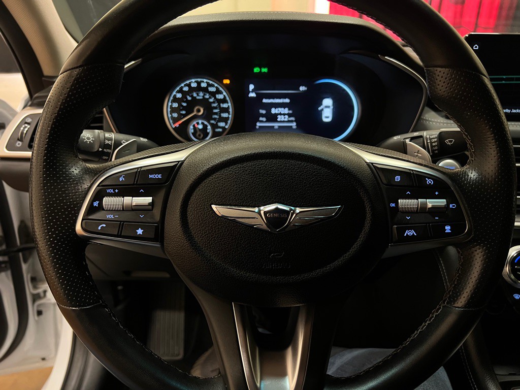 2023 Genesis G70 Image 21