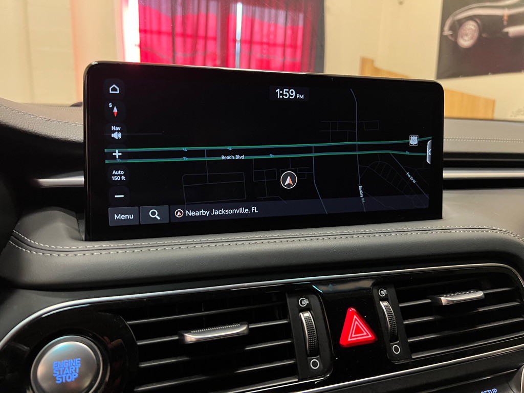 2023 Genesis G70 Image 23