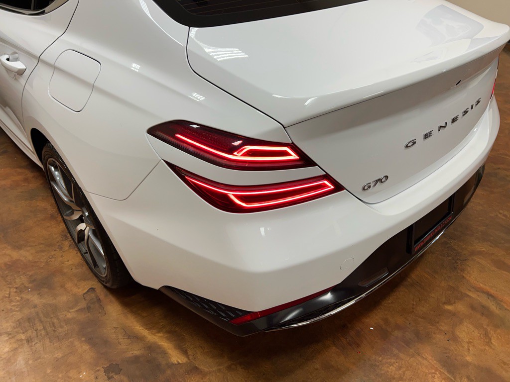 2023 Genesis G70 Image 41