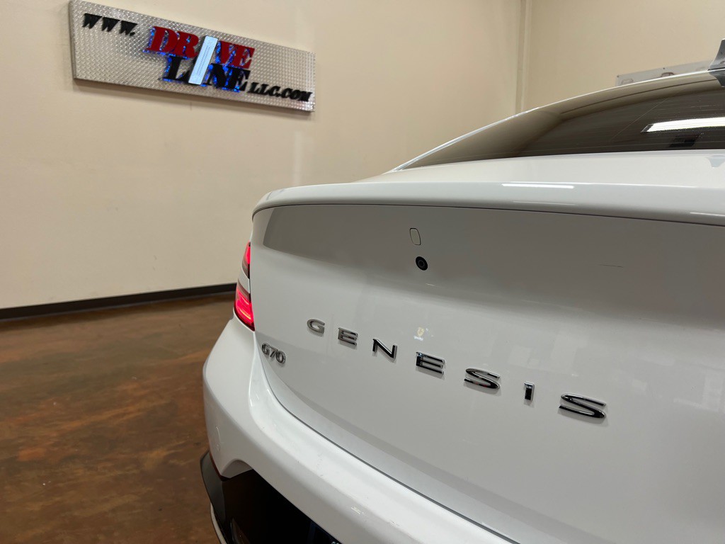 2023 Genesis G70 Image 43