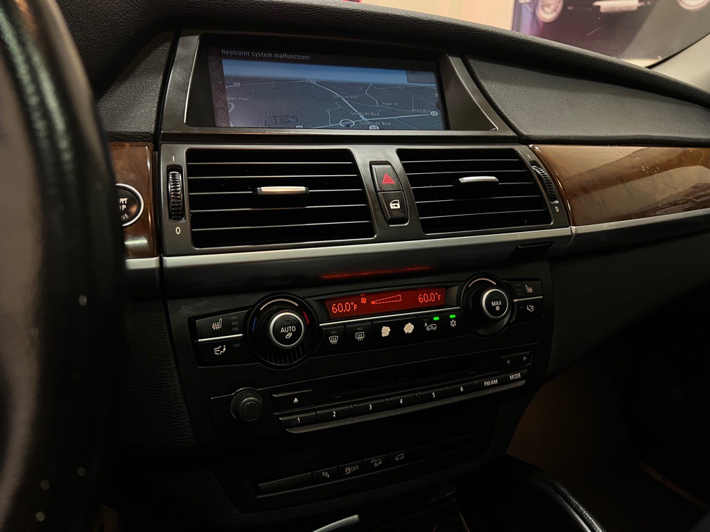 2014 BMW X6 Image 26