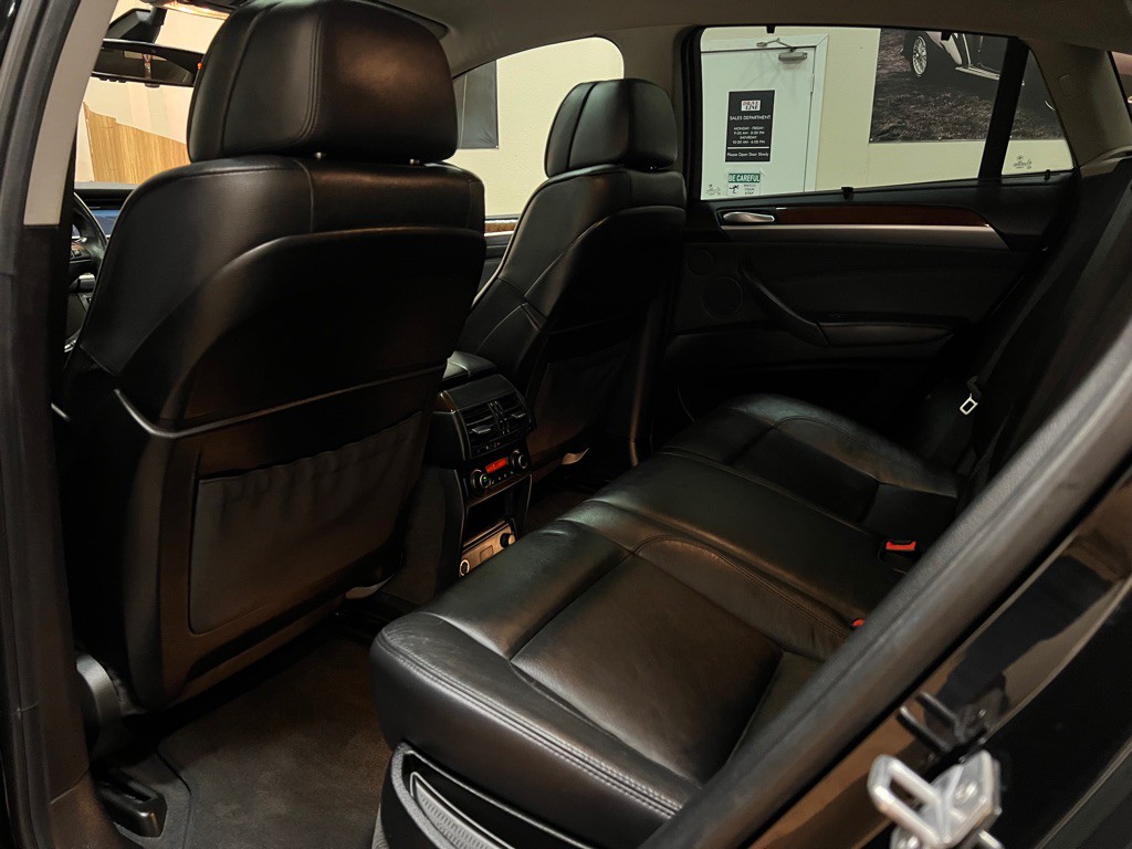 2014 BMW X6 Image 32