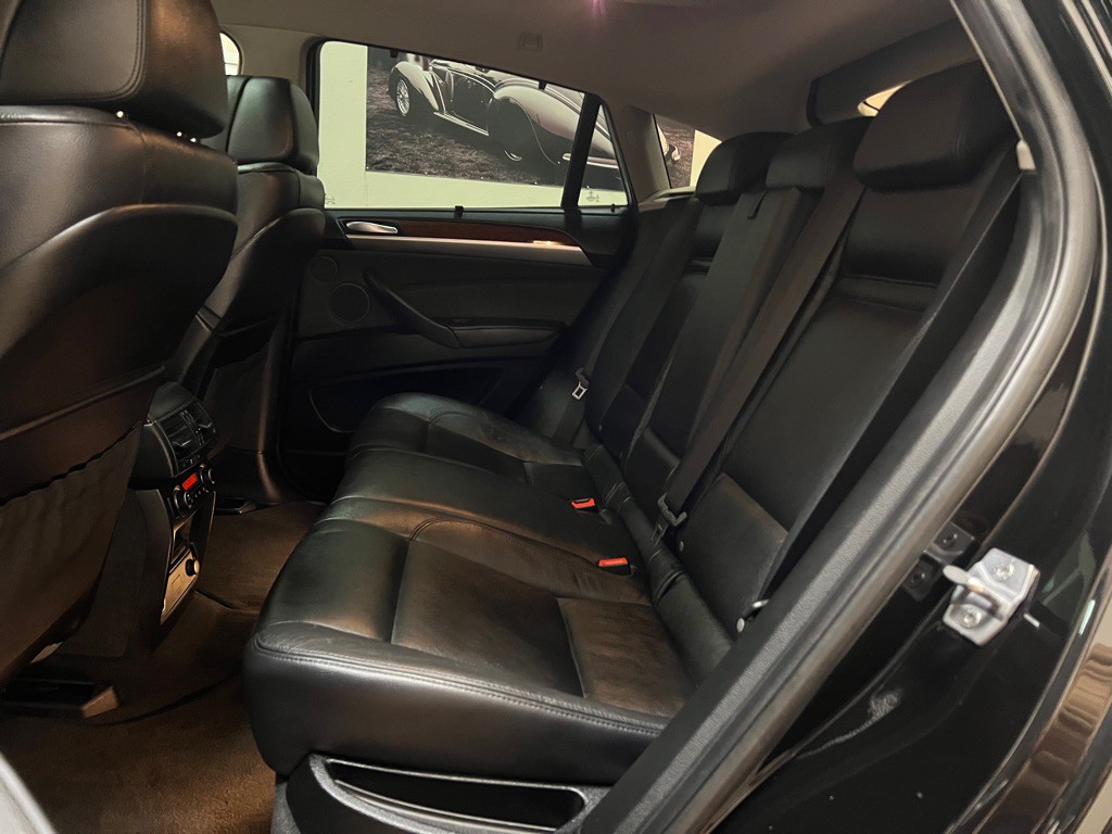 2014 BMW X6 Image 33