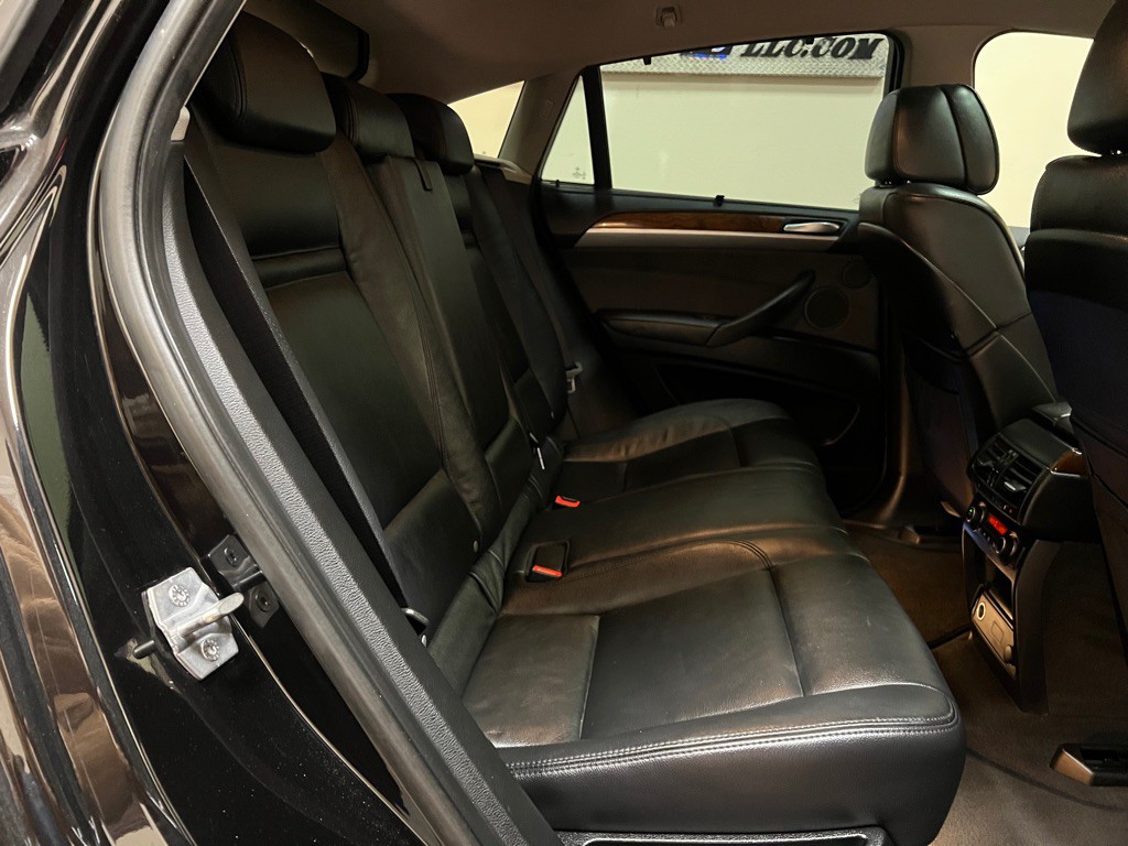 2014 BMW X6 Image 34