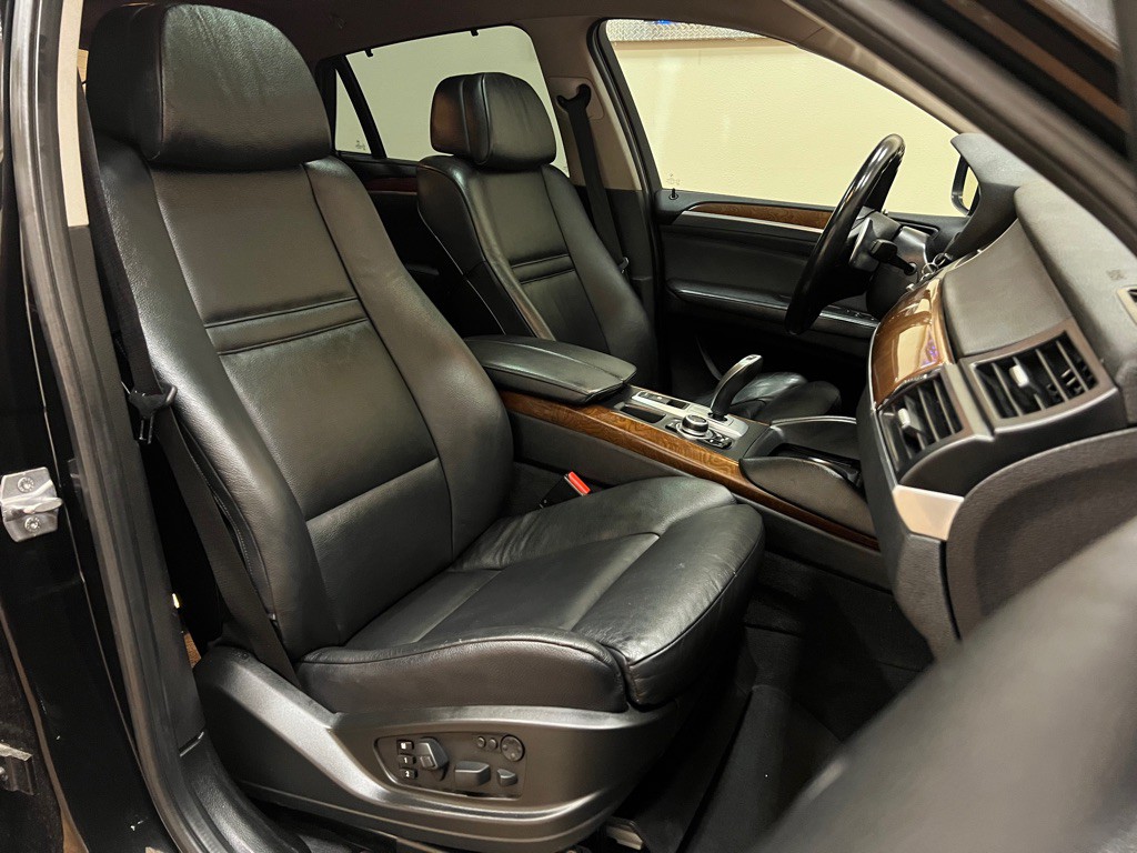 2014 BMW X6 Image 36