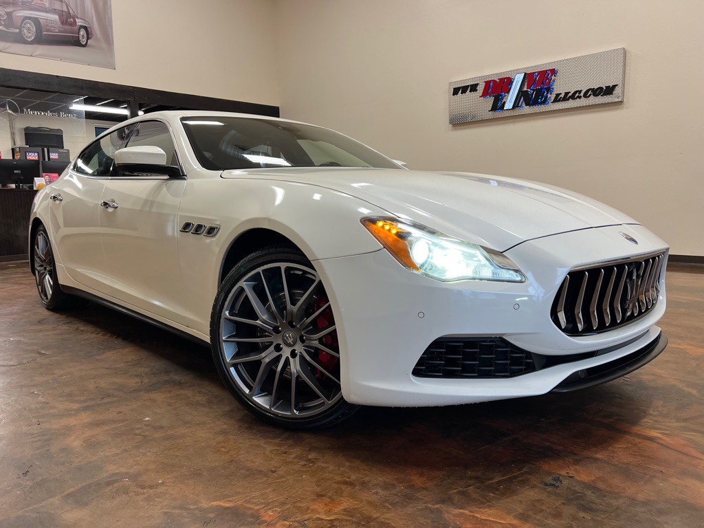 2017 Maserati Quattroporte Image 1